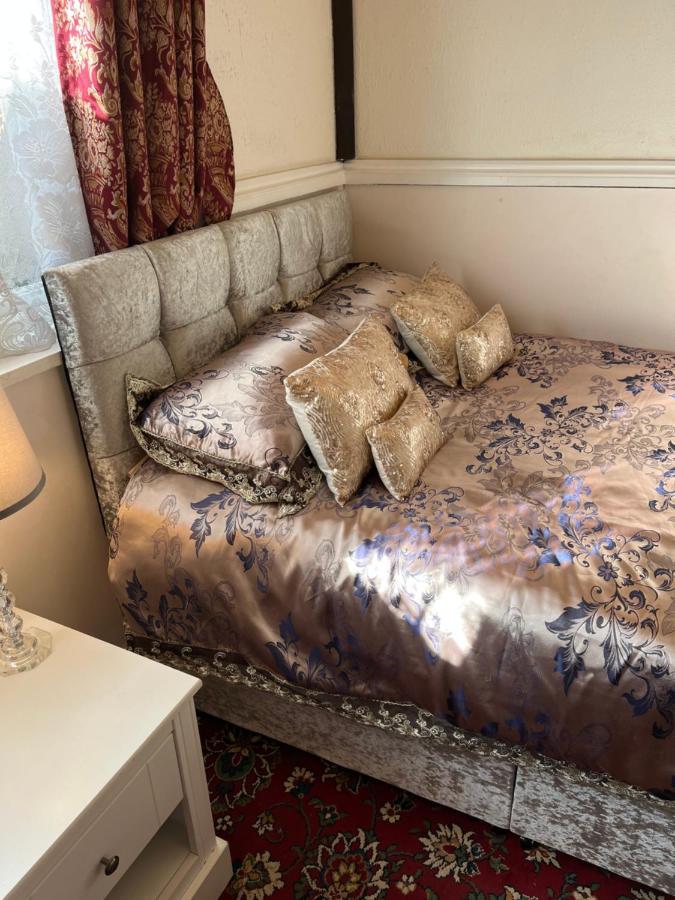 Jasmine House Bed and Breakfast New Quay Exteriör bild