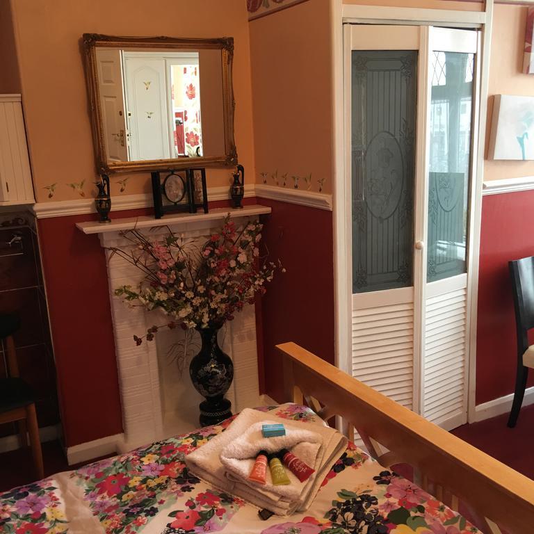 Jasmine House Bed and Breakfast New Quay Exteriör bild