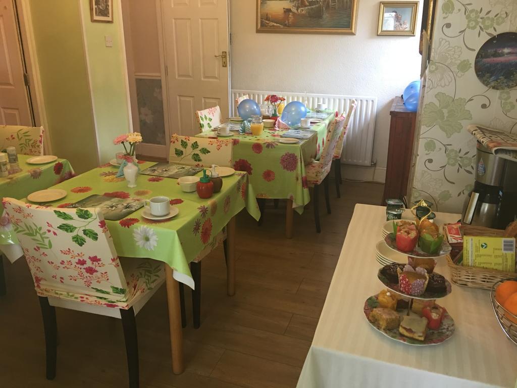 Jasmine House Bed and Breakfast New Quay Exteriör bild