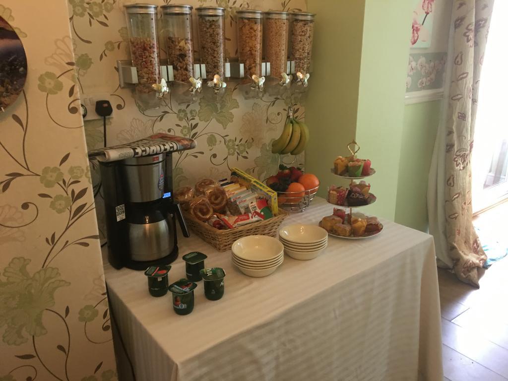Jasmine House Bed and Breakfast New Quay Exteriör bild